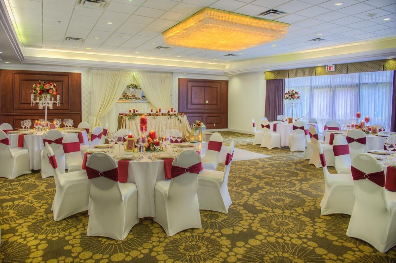 Executive Suites Hotel & Conference Center, Metro Vancouver Бернаби Экстерьер фото