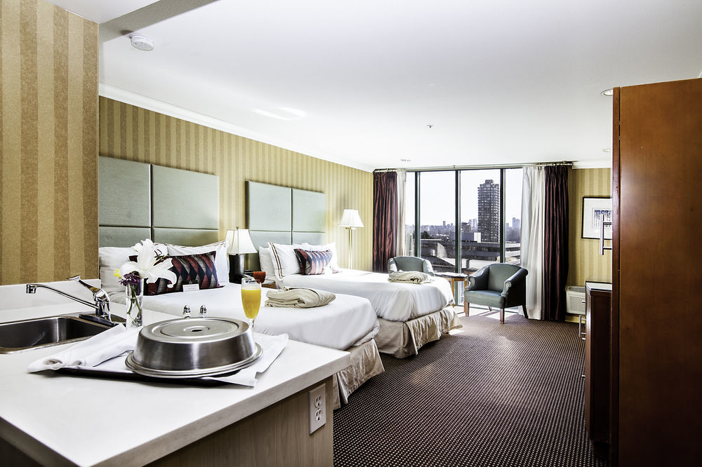 Executive Suites Hotel & Conference Center, Metro Vancouver Бернаби Экстерьер фото